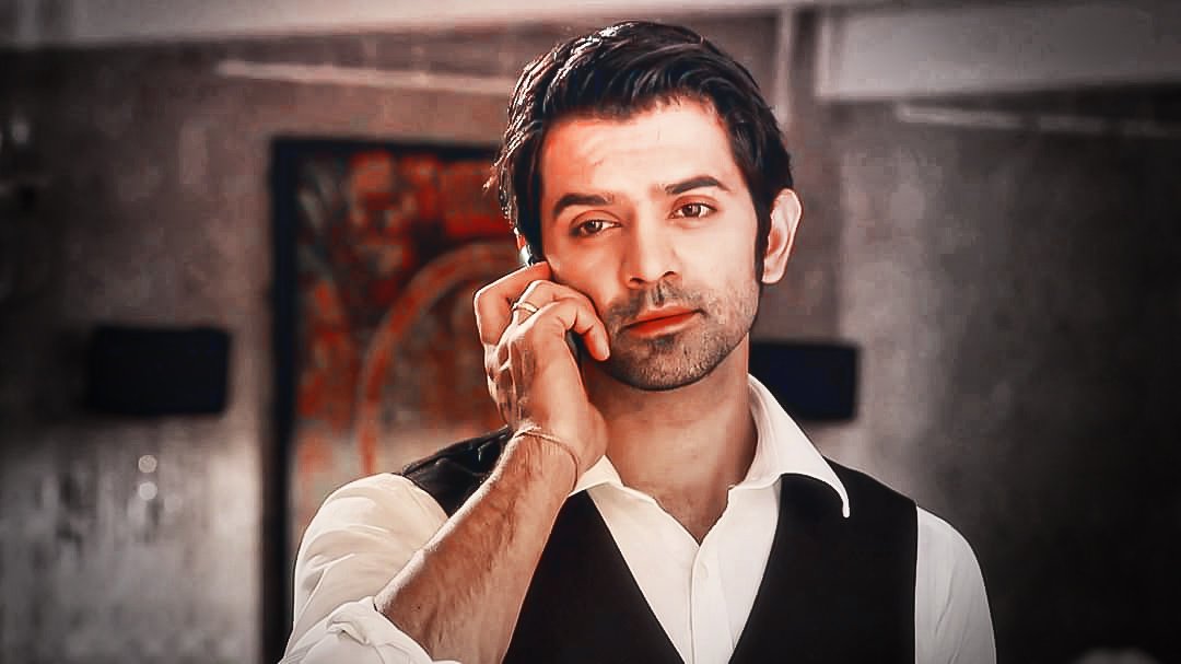 A: 'Ghatiya hai. Pehle bhi bola hai na Aman (read Khushi).''Yeh better choice hai. Aman agar tumhe dono theek lag rahay hain tou woh choose karo jo tum ne pehle socha tha.' But Arnav Smart Raizada underestimated Nani  #BarunSobti  #SanayaIrani  #IPKKNDRewind  #Arshi  #IPKKND