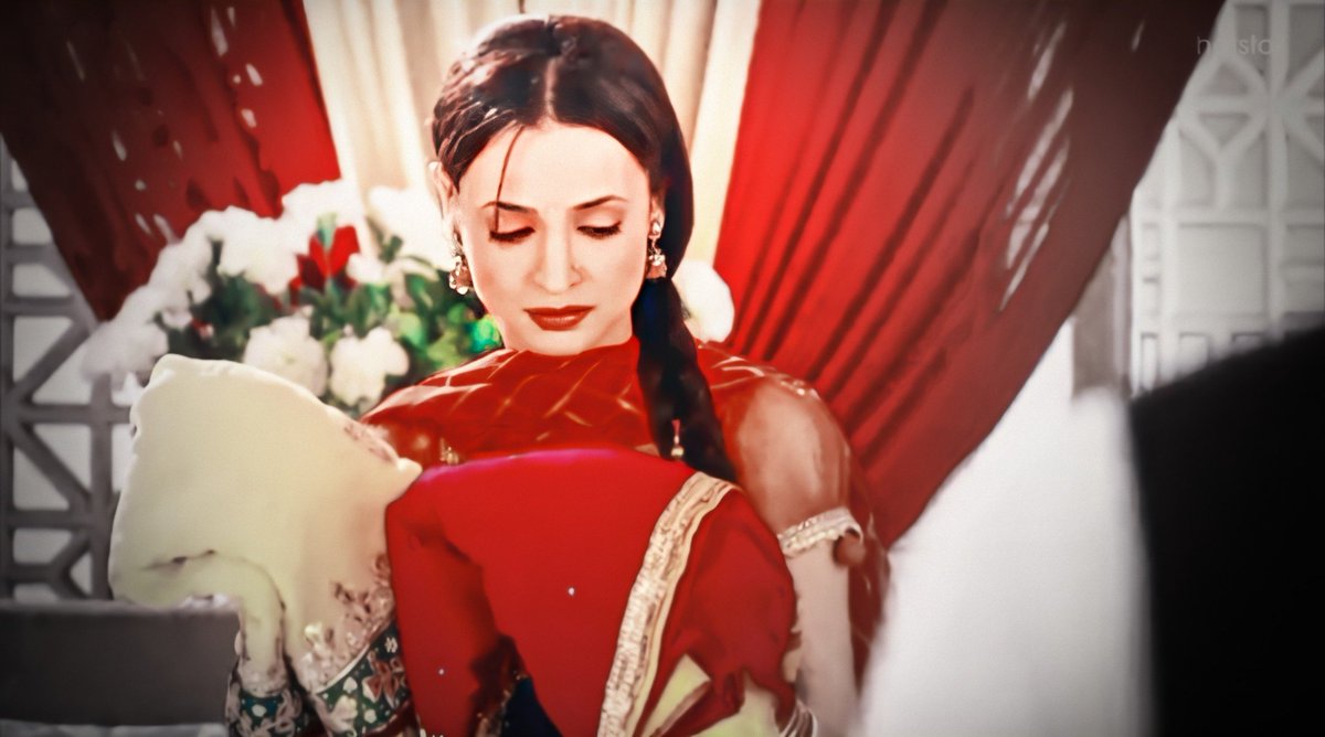 A: 'Ghatiya hai. Pehle bhi bola hai na Aman (read Khushi).''Yeh better choice hai. Aman agar tumhe dono theek lag rahay hain tou woh choose karo jo tum ne pehle socha tha.' But Arnav Smart Raizada underestimated Nani  #BarunSobti  #SanayaIrani  #IPKKNDRewind  #Arshi  #IPKKND