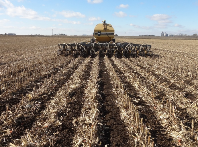 Which strip-till timing is right for you? According to our three-year study, your decision to till in the spring or fall can depend on equipment, labor and weather, not just the "right" season. Read more on <a href="/ISUCropNews/">ISU Crop News</a> ➡️tinyurl.com/t47wred