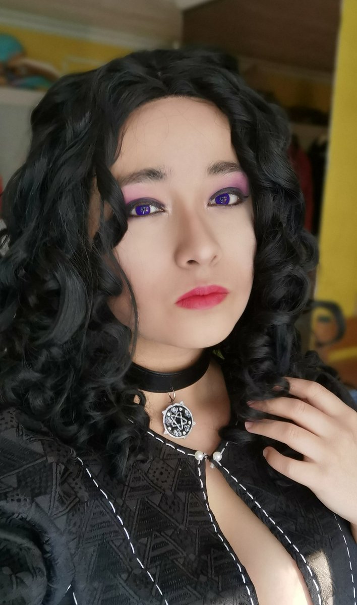 _sommerlilie_'s tweet photo. #yenneferofvengerberg
#witcher 
#Witcher3 
#curlyhair 
#cosplay https://t.co/cljAyJWjpx
