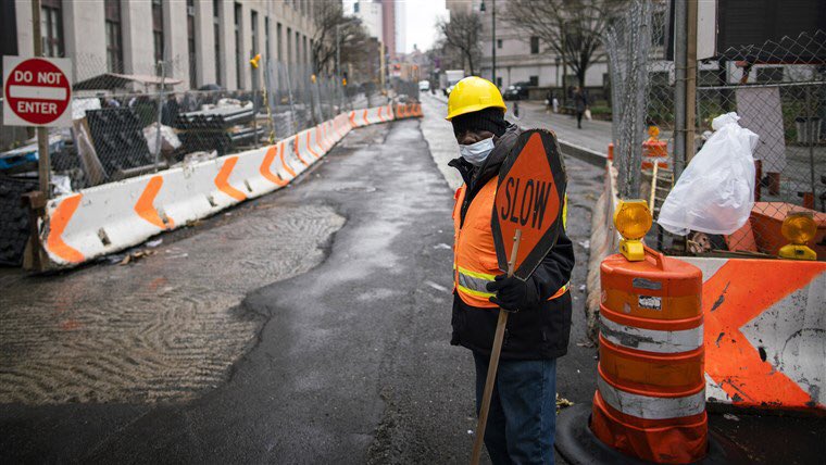 gspinaci's tweet photo. Regions and cities provide basic services to citizens, and recover local economy hit by #COVID19. US Congress entrusted US Mayors with 150bln $ FRESH NEW direct funds. And 250bln $ more is coming, NO CONDITIONS attached. Read here https://t.co/hjFubgwYnd + https://t.co/nQQeW7TEjr https://t.co/tKXdULe9jI