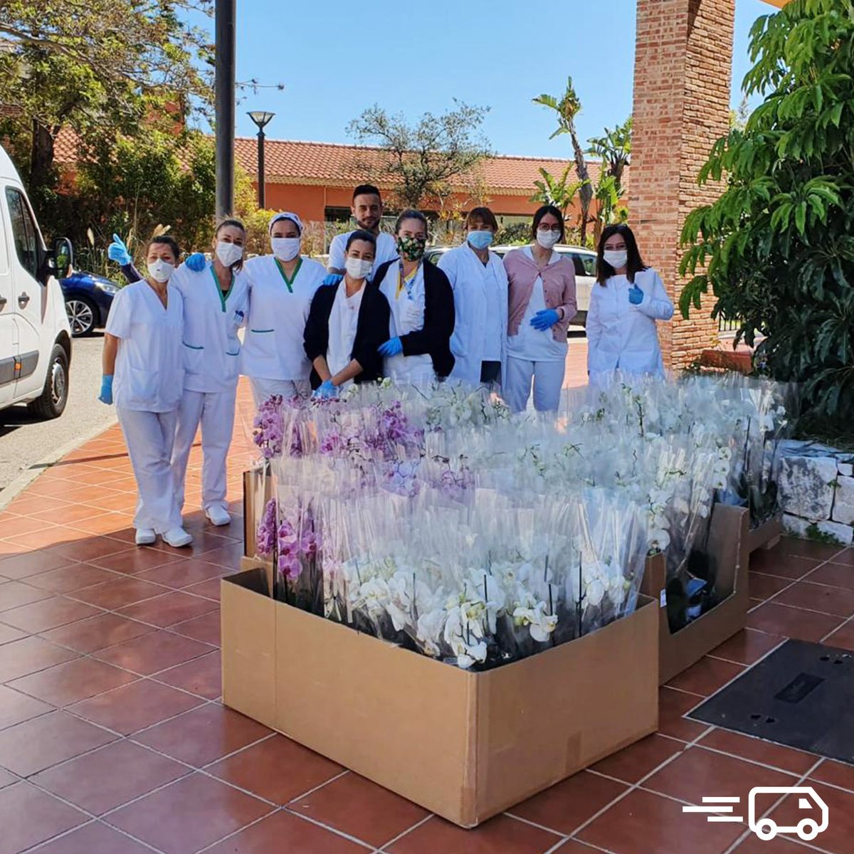 HelloVan tweet media