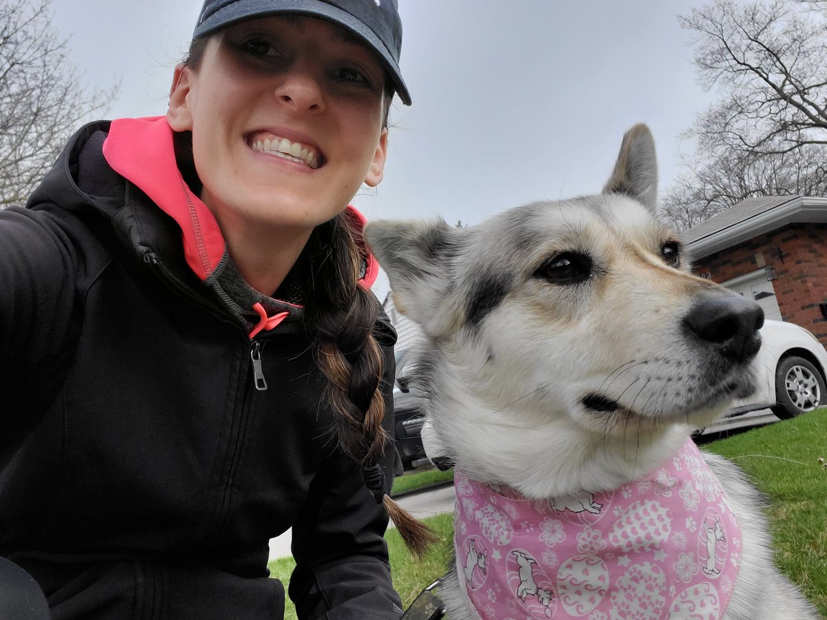 MsDaEira's tweet photo. Maycee and I went for a nice and long walk. Combining @ross_dsbn Spirit Day (black and red on my cap) with International Day of Pink. #rossvirtualspirit #sailtosuccess #VirtualDayofPink https://t.co/WzNDd8tKLm