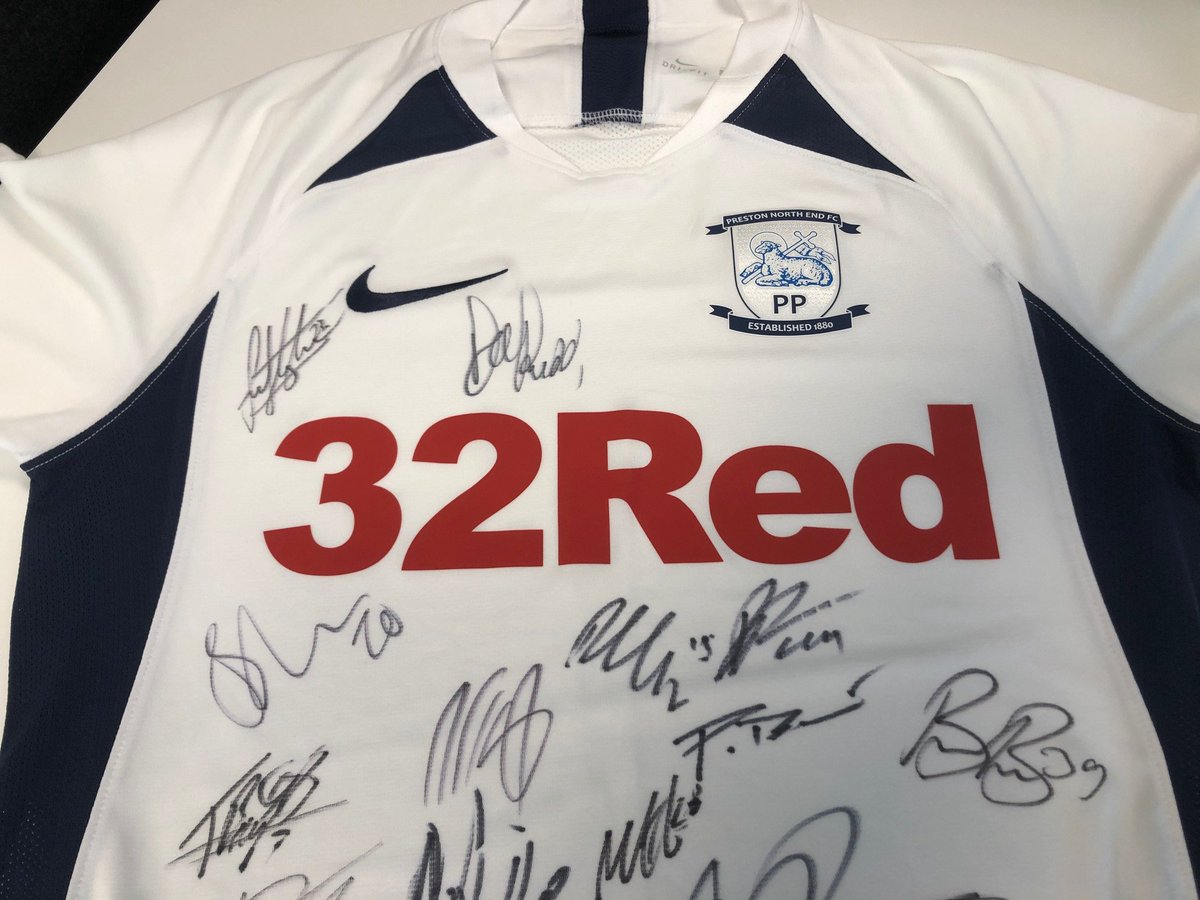 PRESTON NORTH END FANS! 🚨

We're giving away a signed home shirt! ✍️

For a chance to win, simply RT, follow and comment #32Red - a winner will be picked at random ⁉️

Best of luck! 🤞

T&amp;Cs: bit.ly/2ULMdB0 🔞

#pnefc