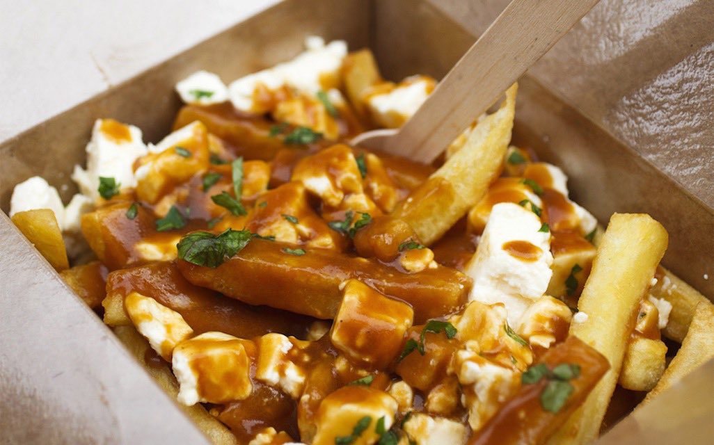 SudburyPoutine's tweet image. Nothing like a classic poutine 🤤🤤#sudburypoutinefest #sudbury #poutine #clasicpoutine #foodie #fries #gravy #cheesecurds #sudburyeatz #savoursudbury #sudburytourism #downtownsudbury #sudburyevents #sudburyeventscalendar