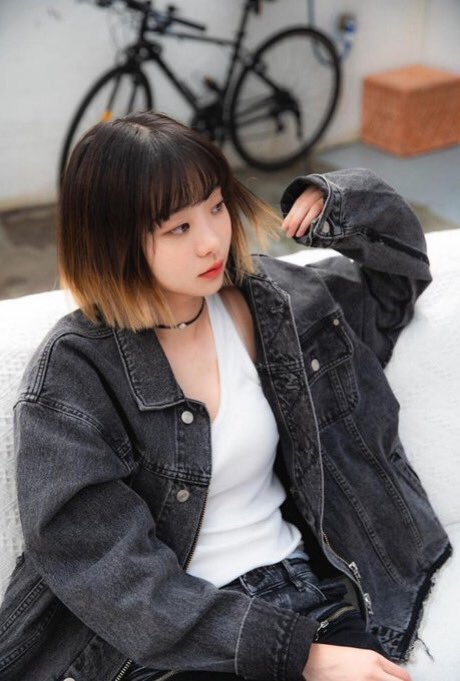 oan78520805's tweet photo. #happyDAMIDay 
#kimdami https://t.co/nOq5Q51EkH