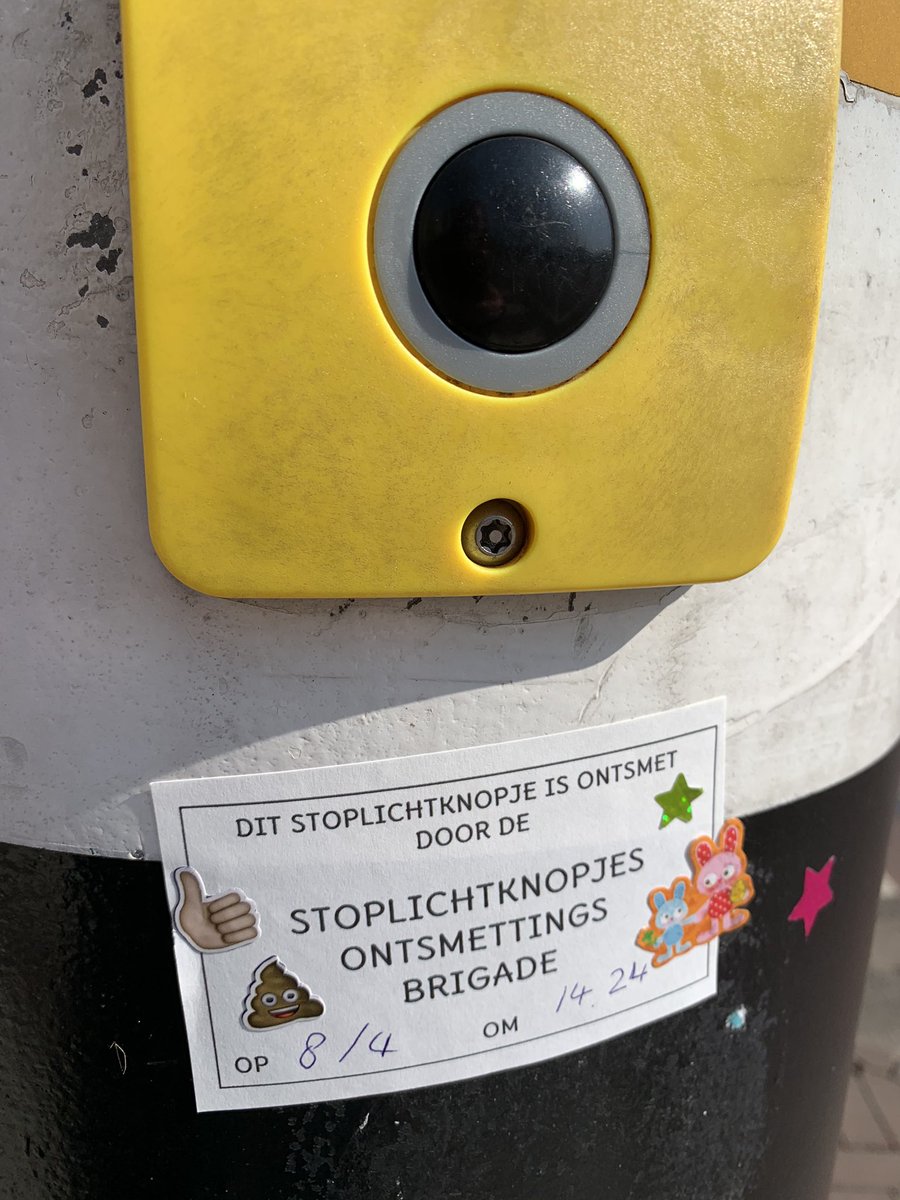 IrisArianne's tweet photo. #stoplichtknopjesontsmettingsbrigade https://t.co/brg7PJ7Qn0
