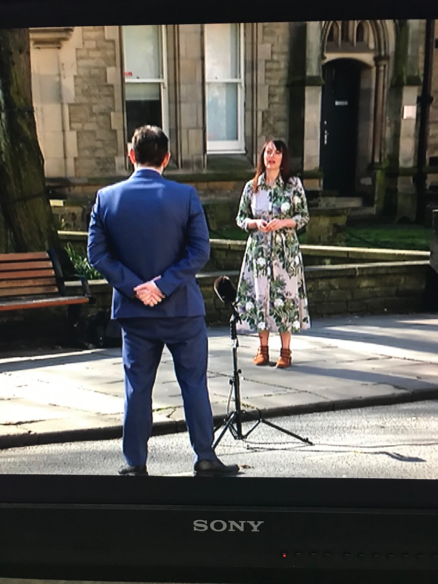 lottyleeming's tweet photo. We look at how people are finding ways to help support #nhsworkers Donating toiletries, making masks &amp; providing cheap hotel rooms are just some of the ways @TEAL_Trust @DeanCourtYork more on @BBCLookNorth https://t.co/aHS9p0M5kJ