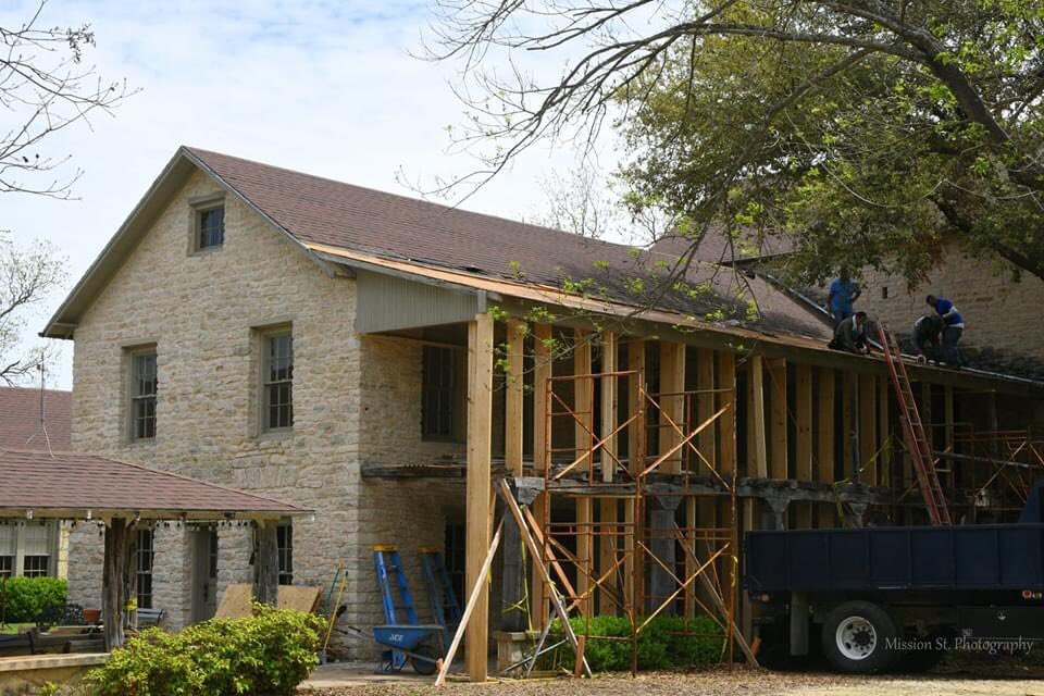 Barnardsmill's tweet image. Much needed restoration going on at the Mill currently 😀