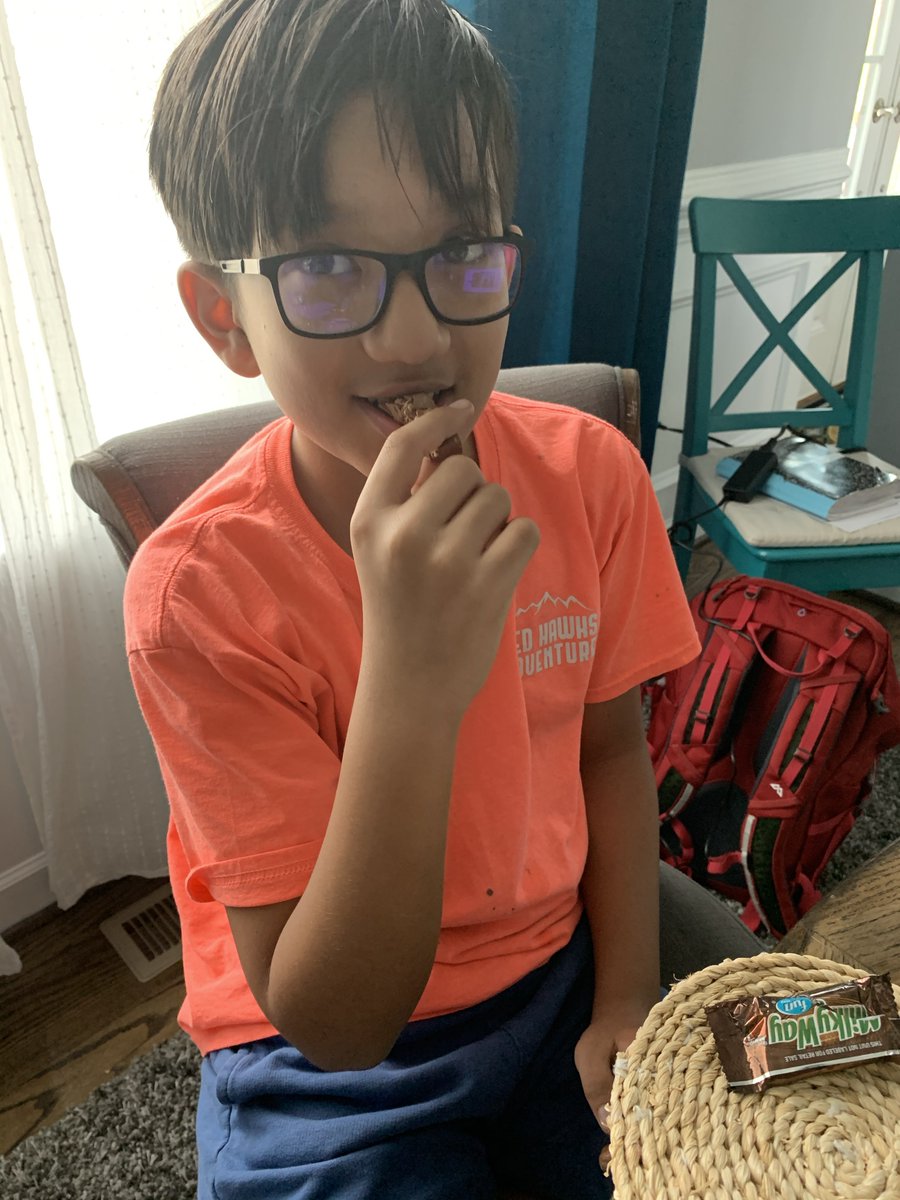 STEMyBee's tweet photo. All virtual learning doesn't  have to be on the Chromebook. Check out these jr. scientists doing an edible plate tectonics lab at home! #Mavsathome @hickoryridgemid https://t.co/2h8PEkdEKn