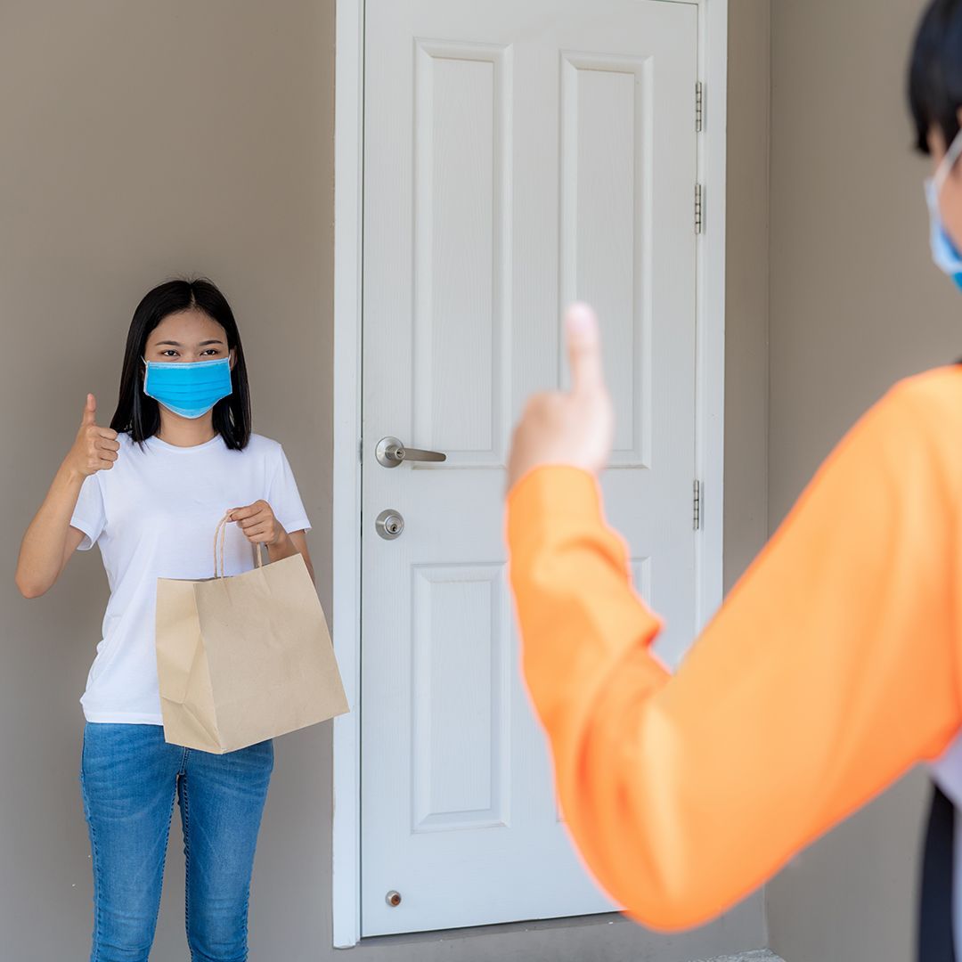 lisnr's tweet photo. #contactfree delivery. Authenticate courier to consumer from up to 6ft away with LISNR.
@CNET
https://t.co/Q1SELM4YHQ
#PersonPresentProven #LISNR #DataOverSound #SmartSound #UltrasonicAuthentication #PersonPresent #fooddelivery #fooddeliveryservice #food #delivery #contactless https://t.co/RHbroC7Ack