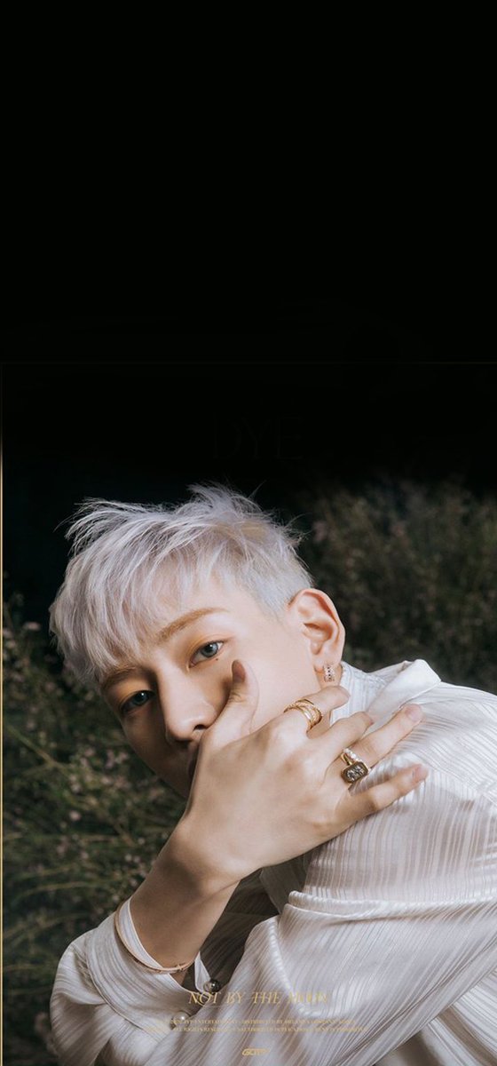 ajthereader's tweet photo. GOT7 - Not By The Moon | Logo Removed | Locks + Wallpapers

RT/Like/Follow if you use. :)

#Got7 #GOT7_COMEBACK #Bambam #JB #JacksonWang #Got7_JB #Ahgase https://t.co/goX1k9vFll