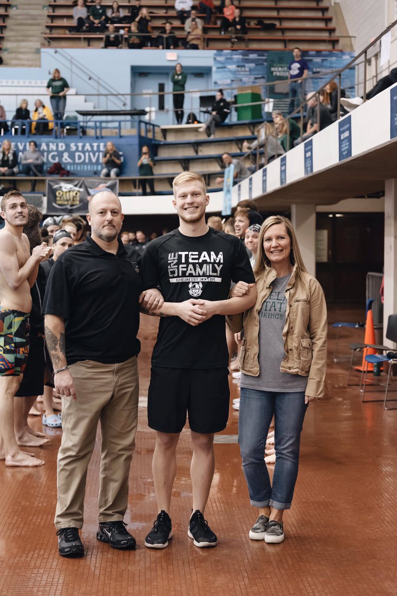 CSU_SwimDive's tweet photo. Thank you DJ for being apart of our #OneTeamOneFamily 
#TeamIsForever https://t.co/E2MFyyubp6
