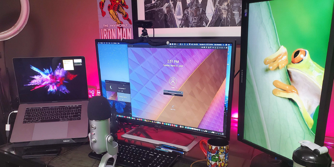 honeypot_mkting's tweet photo. Today's #WorkingFromHomeTip is from our fearless leader @NedelkoDan. Are you sharing space with kids? Tuck yourself in the basement to guarantee a quiet workspace!😎 What are your tips when working from home? https://t.co/SWSY1aA69Y