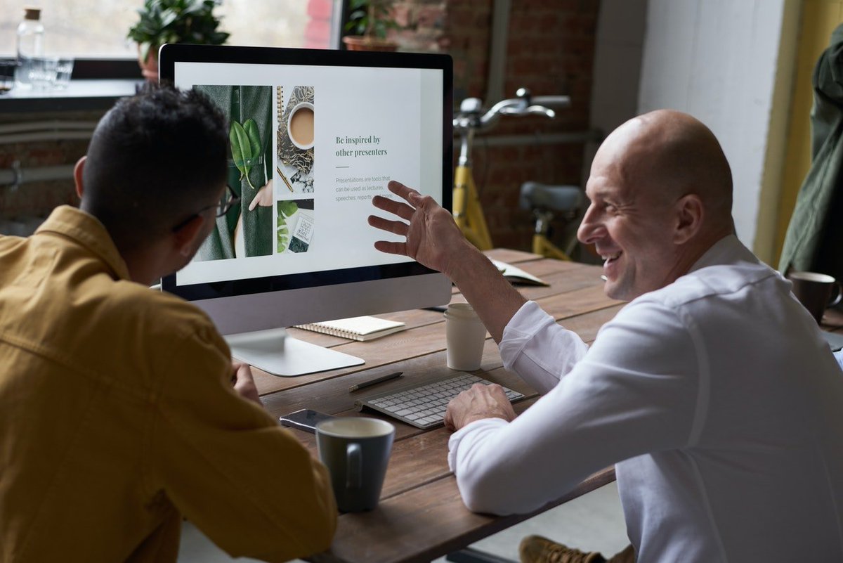 blogsqd's tweet photo. 📝 #Blogging is an amazing way to connect with customers and promote yourself as an industry expert. But what do you do when you have written the blog post? Where can you post it and share it? 

These 4 places are critical: https://t.co/xLvHngC4wh #BlogSquad #Marketing https://t.co/ivDNP8BRcy