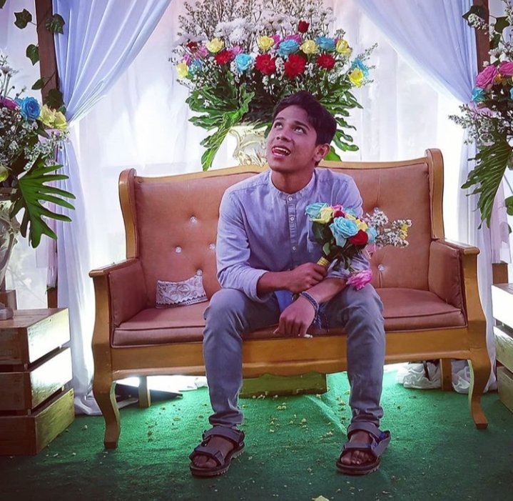haureill's tweet photo. Anda menghina kekurangan saya saya tanya sesempurna apa diri anda!!? 
#melangkah lebih jauh
#untuk masa depan
#lupakan sang mantan
#tetap masa depan 😅 https://t.co/eaqDgeLlby