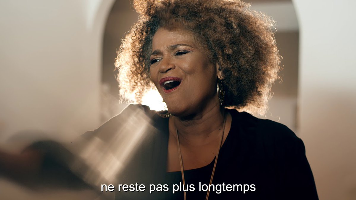 RFIMusique's tweet photo. 🎬 Quand la #Guadeloupe, la #Martinique et #Haïti se croisent, ça donne ce featuring caribéen avec l'artiste @SAIKofficiel la légendaire Jocelyne #Beroard et la talentueuse @PhyllisiaRoss dans ce #clip "KSL (Ké Sa Lévé)" 🏝 >>> https://t.co/xww3g3s32i https://t.co/JQi4tHDBzJ