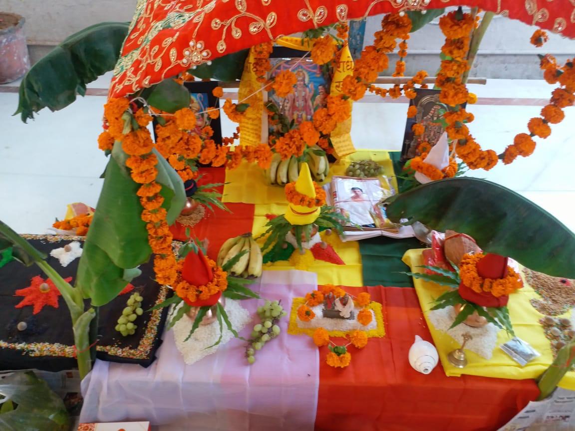 aakashmarbles's tweet photo. And the #tradition continues... #HanumanJanmotsav #celebrations at our factory in #Silvassa. 🚩 

#hanumanjyanti #aakashitalianmarble #aakash #hanumanjyanticelebration https://t.co/z6gEt7rFBh