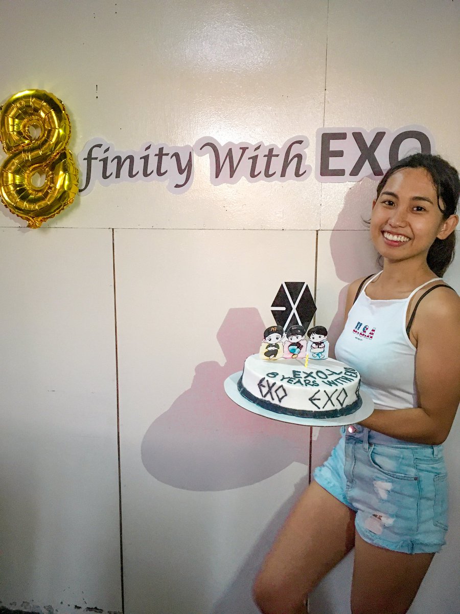crstnjy1997's tweet photo. 8 years appreciating you as an artist and as persons ❤ iloveyou forever ! HAPPY 8TH ANNIVERSARY @weareoneEXO #8finitywithEXO #8finityAndBeyondWithEXO #exo #exol @weareoneEXO https://t.co/ImsjttHsTL