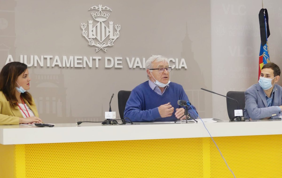 joanribo's tweet photo. #València coordinarà un grup internacional de resposta al #COVID19 des de l'oficina @SmartCityVLCi i promogut per les Nacions Unides @ITU👇🏼
➡️Elaborarà mapes sobre l'evolució de la pandèmia
➡️Què fer per alentir l'expansió
➡️Avançar el comportament de la ciutat i la població https://t.co/PhTF4YCSfh