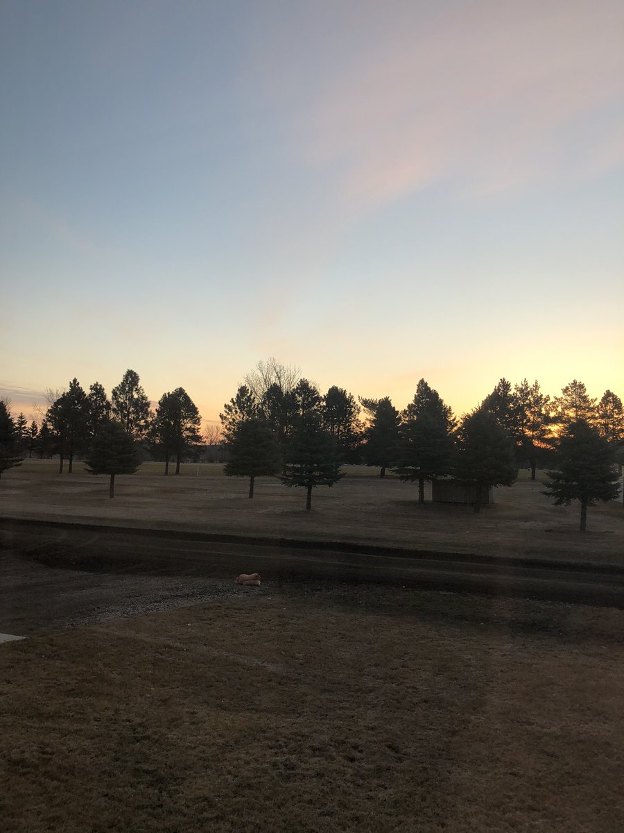 ComOptStacy's tweet image. Morning view from the home office. @ComOptND