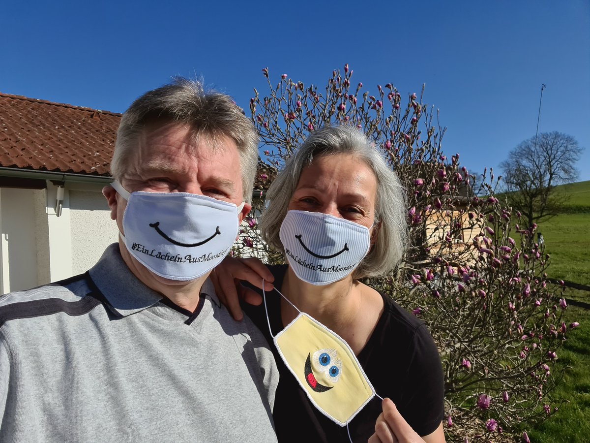 Christian Spanik (@christianspanik) on Twitter photo Man kann auch mit Masken lächeln ;-) Gell <a href="/WinfriedFelser/">Dr. Winfried Felser, #EcosystemEconomy</a> #WirLiebenMasken #Maske #Maskenpflicht Man kann auch mit Masken lächeln ;-) Gell <a href="/WinfriedFelser/">Dr. Winfried Felser, #EcosystemEconomy</a> #WirLiebenMasken #Maske #Maskenpflicht