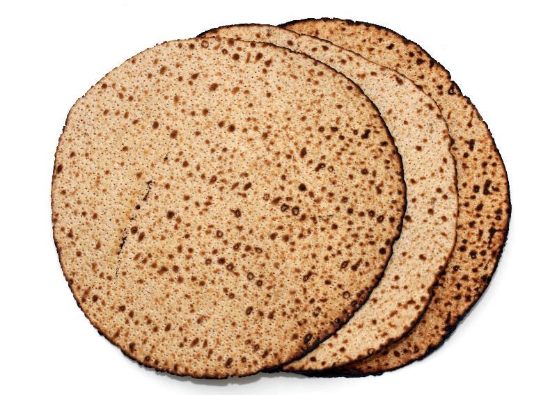 Ladies and gentlemen, tonight is the holiday of Pesach/Passover, and I must explain to those who are unfamiliar why this year it& #39;s historic.THREAD