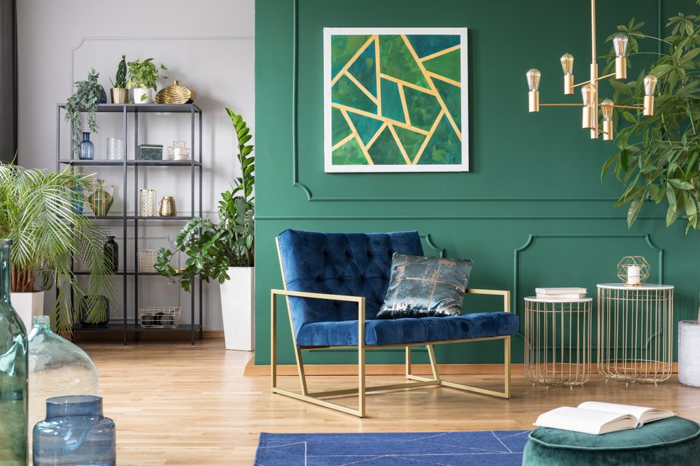 Make a POP of Colour Brighten Up Your Home 💚 If You're Sick of Seeing the Same 4 Walls and Have a Spare Pot of Paint, it's Time to Get Creative
.
Whether it's One Feature Wall or Going Full Blown Colourful Wonderfulness, It's Definitely Going to Make Everything Feel New