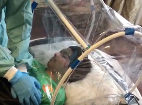 TheBizzInn's tweet photo. Birmingham experts produce ‘pop-up tent' to protect frontline medical staff from #COVID-19.  They went from design brief to first orders in under a week, and are seeking #investment to enable rapid scale and adoption 

https://t.co/Awm20Otlfw https://t.co/UWPRgYP10P