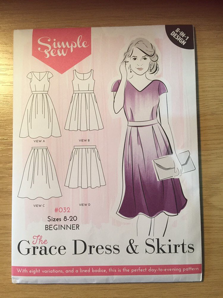 WatsonsVintage's tweet image. Excited to share this item from my #etsy shop: Uncut Simple Sew Sewing Pattern #32 The Grace Dress &amp;amp; Skirts  - UK Sizes 8-20 - BEGINNER PATTERN - Day-To-Evening Dress Pattern -Easy To Sew etsy.me/2JR1MRi
#BeginnerSewingPattern #DressPattern #StandWithSmall