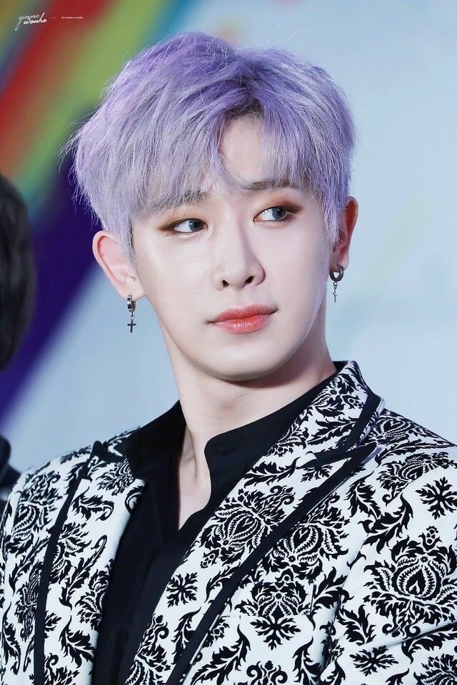 BLovesWonho's tweet photo. The moment we become quiet is the moment they win and Wonho is erased from everywhere.
I've been saying this the whole time,  NOW more than ever we have to keep being LOUD about Wonho, keep fighting!
#TogetherWithHyungwon @OfficialMonstaX 
 @STARSHIPent https://t.co/eqYWo1mIEd