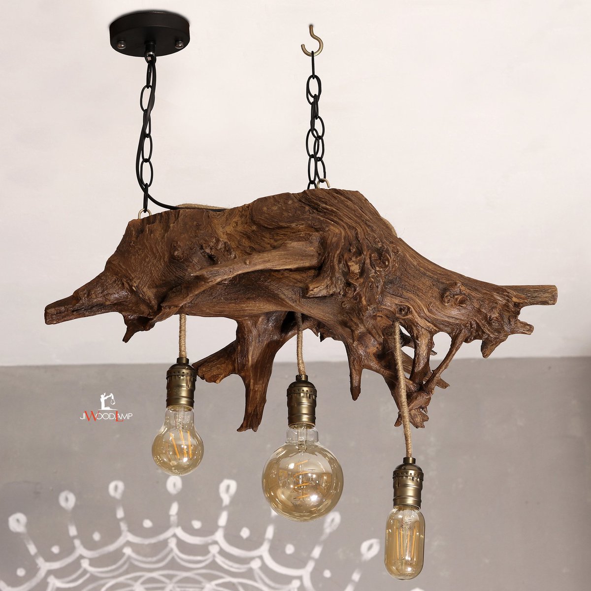 Three-bulb driftwood pendant lighting🤗
Available etsy.com/listing/764478…
.
.
.
#driftwood #driftwoodlight #woodlamp #woodlight #woodlights #woodlamps #ceilingfixture #threebulblight #rustic #rusticlight #homedecor