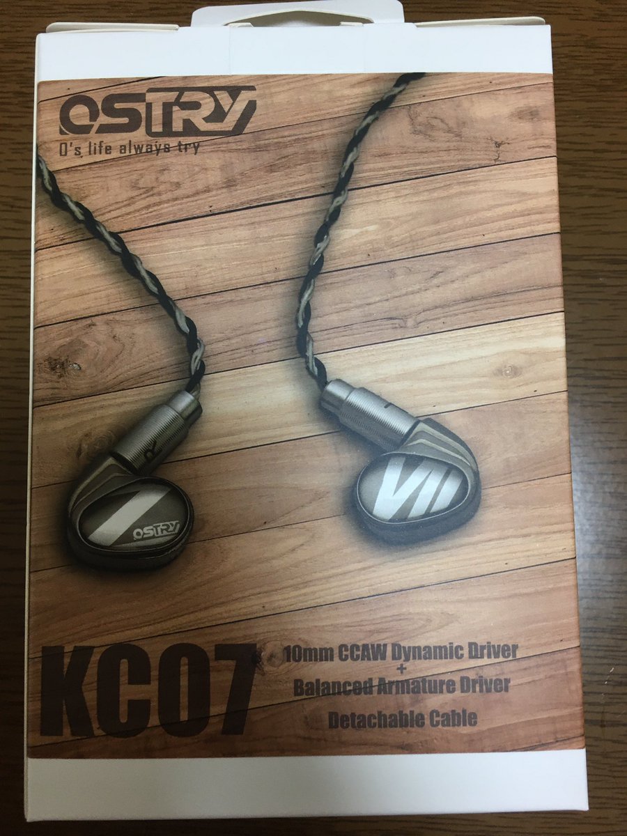 UCHIT59709865's tweet photo. #オストライ
#OSTRY
#KC07
届いたァ〜!!
普段と同じくイヤーピースが豊富で嬉しい!
オストライと言えば良い意味で値段に合わない音質!
今回も最高でした!
高音がめちゃめちゃ良く、突き刺さる音ではなく通り抜けるような音質!
今回もFinalのEタイプのイヤーピースを使用!やはり相性良すぎ! https://t.co/JvNj56fQHV