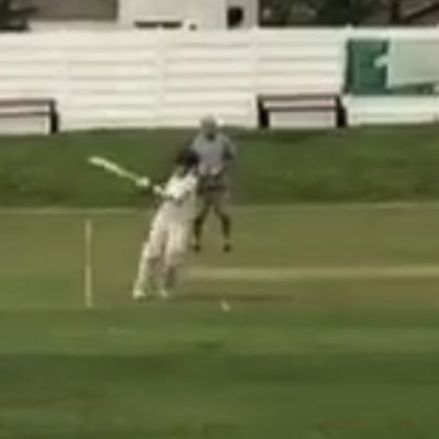 joshshaw444's tweet photo. #NewProfilePicMe hitting 35 runs @crompton_cc https://t.co/HVkpIlIRN6