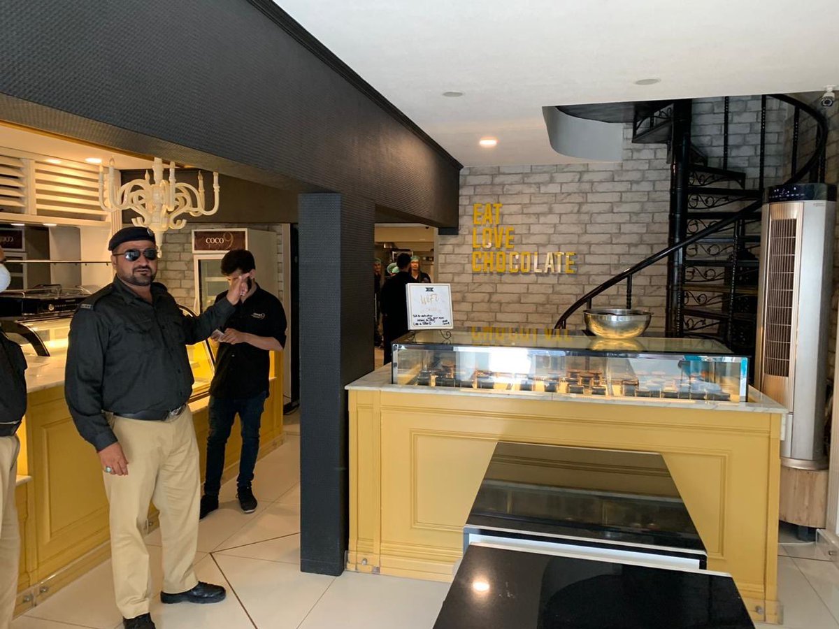 IzhanSheikh16's tweet photo. #Lockdown violations in #Karachi would be dealt sternly Cafe #Coco9 sealed today, which was open & delivering despite Govt Ban on eateries Care for yourself and care for others during #CoronaInPakistan #StayHomeSaveLives
@TeamKarachi0001 @DCSouthKarachi @sindhpolicedmc @drmalhi https://t.co/7K8lVmPPc7