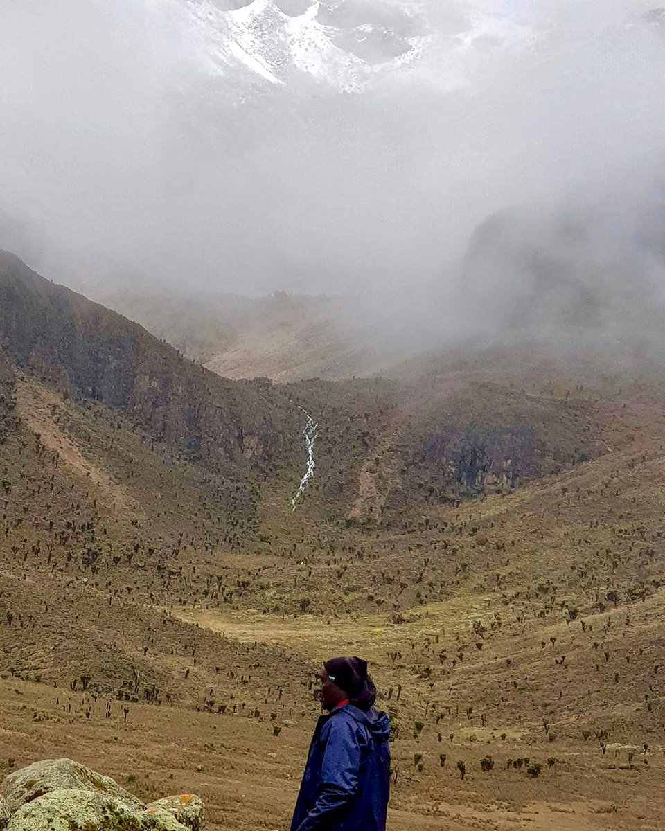 Nature always wears the colors of the spirit 📍Mackinders Camp, Mt. Kenya .
#mountainclimbers #hikinglife #foggyday #snowycaps #mountaineering #mountainlife #mountains #hiking #mist #highaltitude #mountainclimbing #cloudyday #mountaineers #foggynight #foggy #climbing #trekking