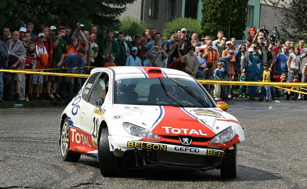 autoracing_esp's tweet photo. @KRS_Shocks Attacks 🔥
🚘 Peugeot 206 S1600
👥 Enrique García Ojeda 🇪🇸 - Jordi Barrabés 🇪🇸
🏁 Barum Rally 2006 🇨🇿
#Peugeot206 #206s1600 #KRS #Ojeda #Barum
#AutoRacingESP🔰 #MotorSport #RS #RacingCar
https://t.co/pgIpjCdejN https://t.co/lDauDEdwR9