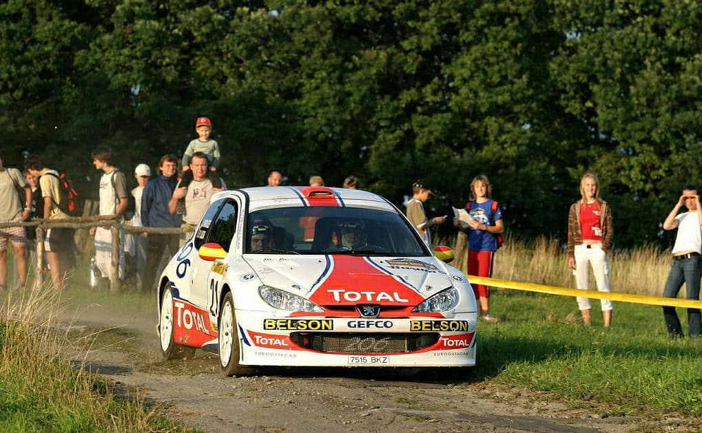 autoracing_esp's tweet photo. @KRS_Shocks Attacks 🔥
🚘 Peugeot 206 S1600
👥 Enrique García Ojeda 🇪🇸 - Jordi Barrabés 🇪🇸
🏁 Barum Rally 2006 🇨🇿
#Peugeot206 #206s1600 #KRS #Ojeda #Barum
#AutoRacingESP🔰 #MotorSport #RS #RacingCar
https://t.co/pgIpjCdejN https://t.co/lDauDEdwR9