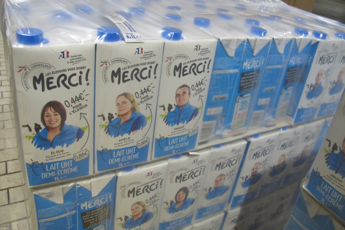 #Prixdulait 2019 reconduit chez #SaintPère : 335€/1000l en avril et mai, 345€/1000l en juin. Pas d'appel à réduire les livraisons. Éleveurs, laiterie et #Intermarché solidaires.