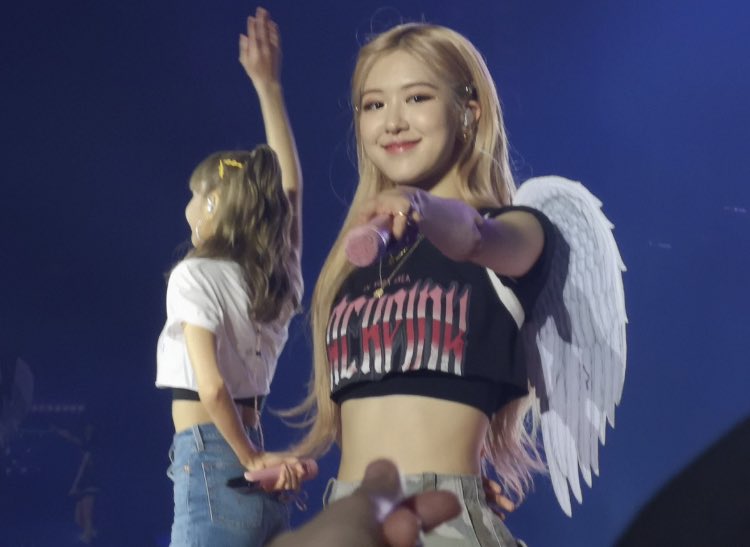 tours pics of blackpink for anyone missing them a whole lot: a thread