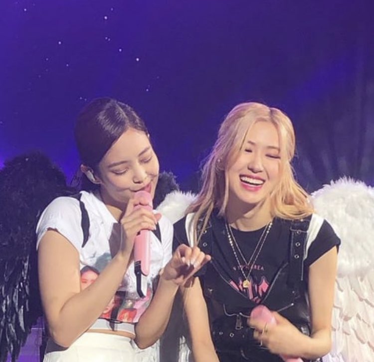 tours pics of blackpink for anyone missing them a whole lot: a thread