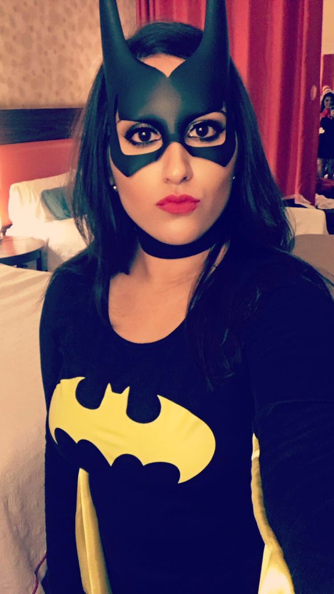 If I could be any super hero I would choose batgirl, because WELL WHY NOT?? 💪🏻💥 #DarkKnight #FavoriteTrilogy  <a href="/MGE_Gators/">Mission Glen Elementary</a>⁩ #SuperHero #MgeBetterTogether