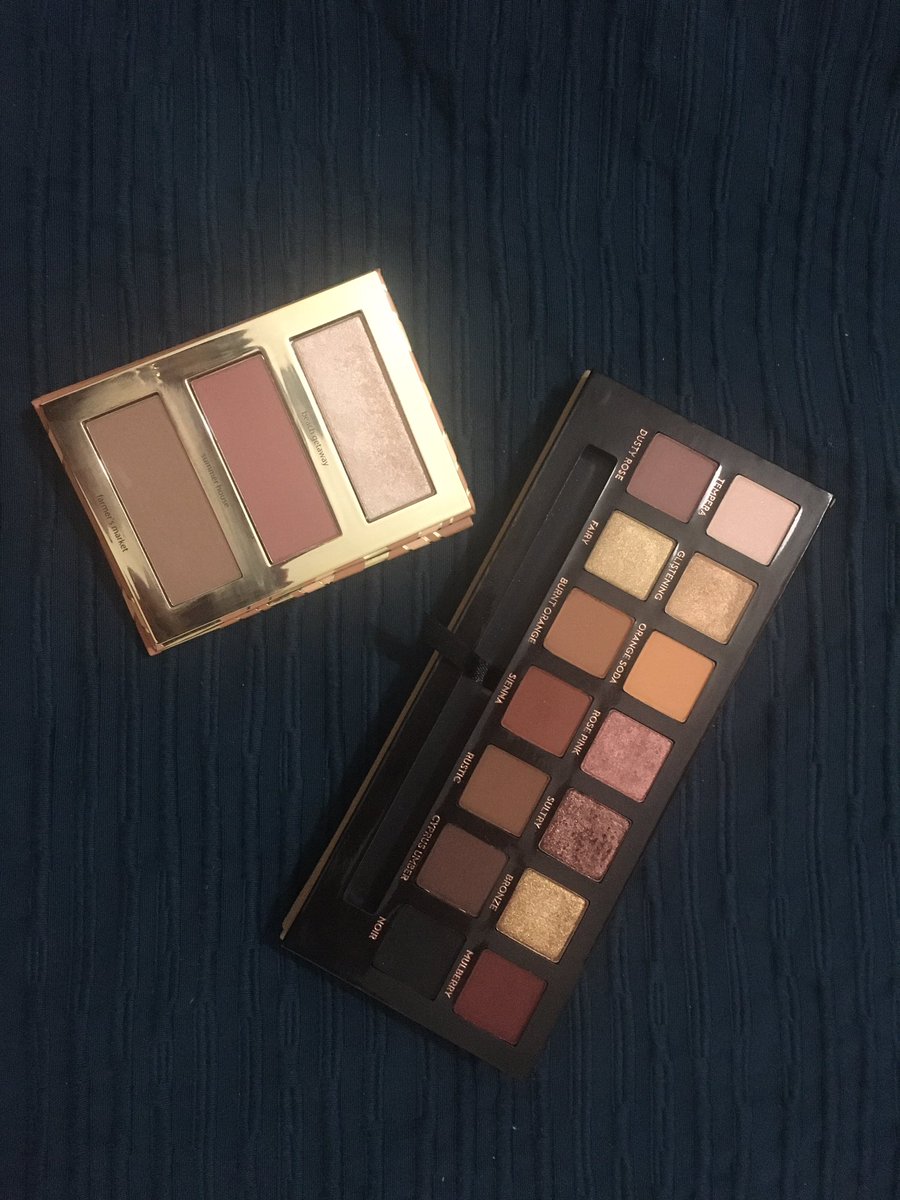 belzbarbie's tweet photo. @sophdoeslife idk if you have the tarte face palette so I give an eyeshadow option 🥰👌🏼 https://t.co/ZVspgrR17S