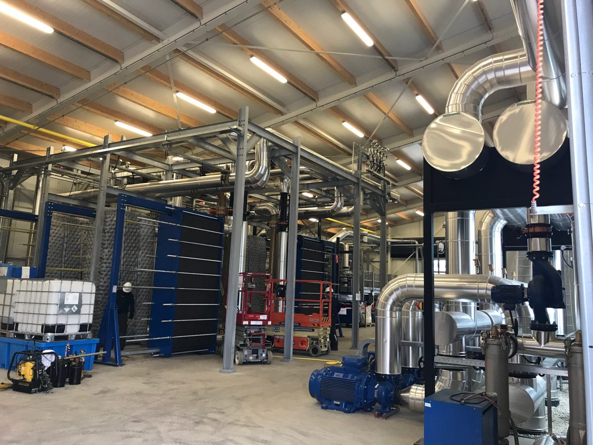 Recentelijk zijn wij aangesloten op aardwarmtenetwerk van #WaylandEnergy. "Het is belangrijk dat wij deze slag maken. Dit is een toekomstvaste en #duurzame investering’’, aldus  Mark van der Knaap. Lees hier meer> bit.ly/2xgBVQf