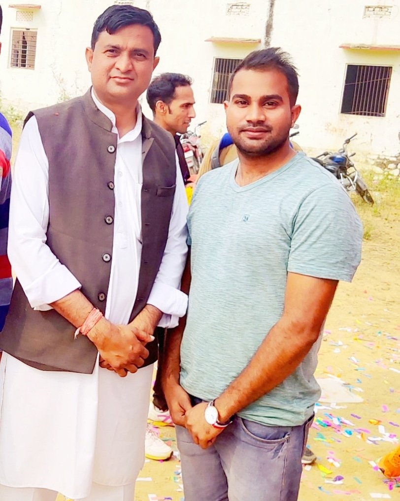 Hs_Meena_Raisar's tweet photo. जन जन के लाडले, जमवारामगढ़ विधानसभा
क्षेत्र के चहते, किसानों के मसीहा और युवाओं के
प्रेरणा स्त्रोत #मेरे_प्रिय_महेंद्र_पाल_मीणा ( #Uncle_Ji )
( विधायक प्रत्याशी जमवारामगढ़ ) को
जन्मदिन की अनंत बधाई और शुभकामनाएं !
#H_B_Day
@Twitter @sitameena78
@imkrishanmeena7 @HansrajMeena https://t.co/GuGqo88xyH