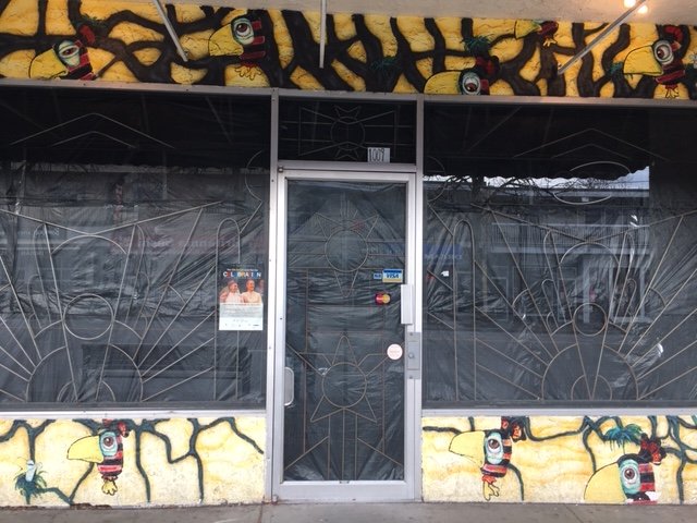 This is a long-standing, immigrant-owned shop in my neighbourhood. I want to explain why  @Bill_Morneau's &  @mary_ng's aid wasn't enough to save it. Because your Main St is going to look like this too if our gov continues only offering debt & going this slow  #MorneauTooSlow THREAD