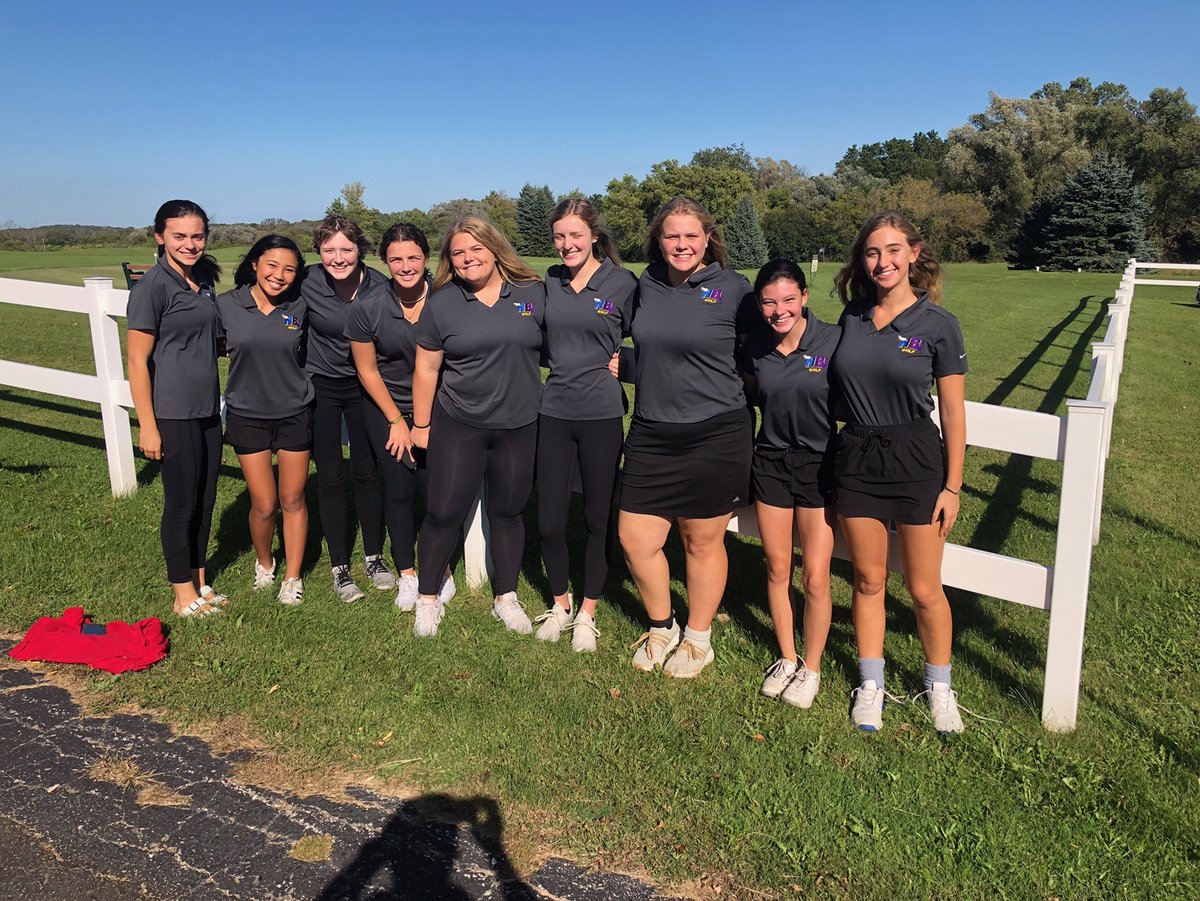 Our next🎓Senior Spotlight is Sophie Grotkin!
Sophie was an all-conference and academic all-state performer in golf this fall, and was a leader heading into this spring's softball season. She's also an active member of Ike's Student Union, HOSA, &amp; NHS!
#thankyouseniors
#letsgoike