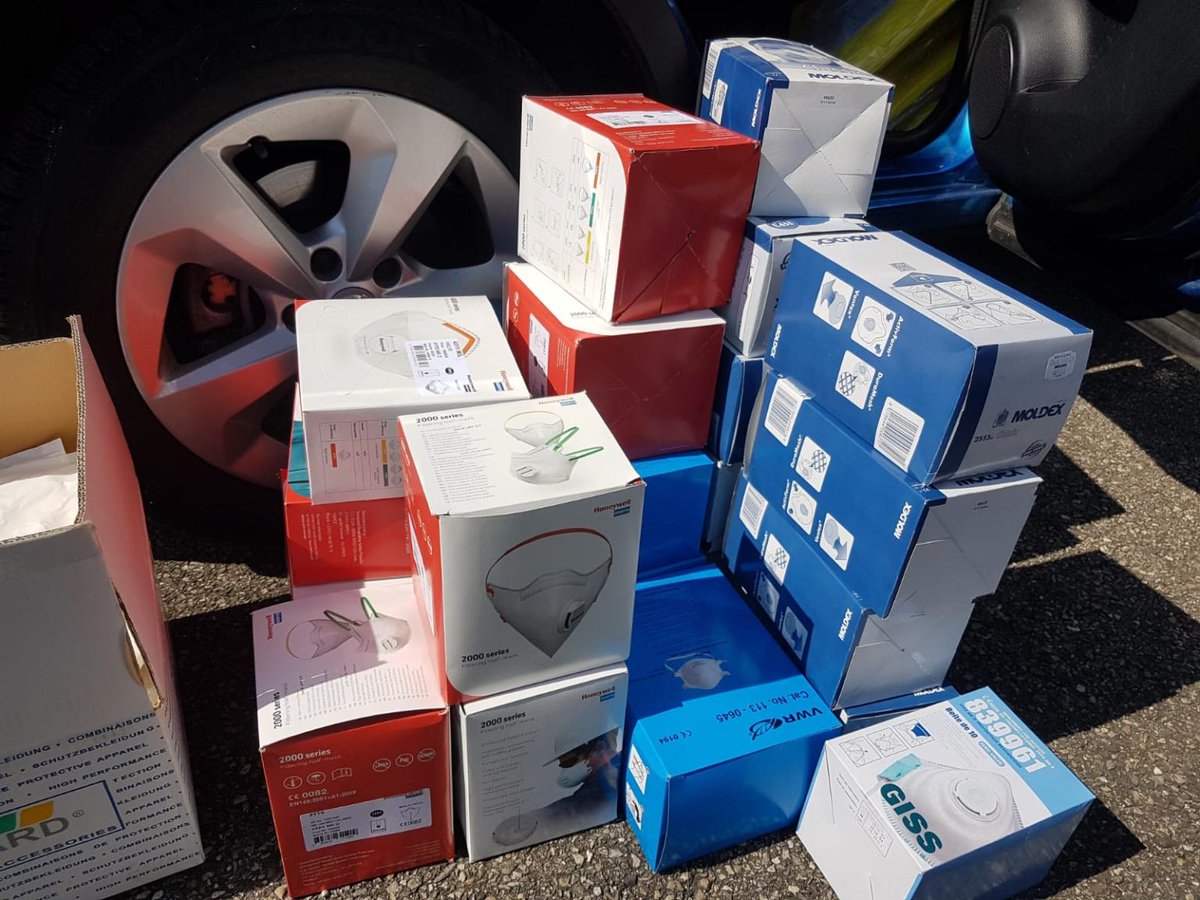 Carnot_IatL's tweet photo. #Solidaritehopitaux🌈 Labo #ingénierie @villedelyon @saint_etienne_ mobilisés : livraison #masques #gants #blouses #gelhydroalcoolique à #HôpitaldelaCroixRousse #HFME @CHUdeLyon #CHUSaintEtienne. MERCI #INGELYSE @insadelyon @CentraleLyon @UnivLyon1 #CNRSsolidaire @UJML #IFFSTAR https://t.co/C3sZF28a2R