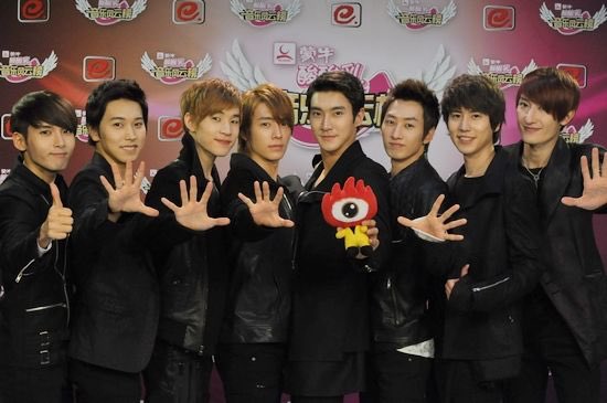 members lineup —original lineup: hangeng (leader), siwon, donghae, kyuhyun, ryeowook, zhoumi, henryhangeng left in december 2009sungmin & hyukjae were added in 2011henry left SM in 2018SJM currently has no leader~