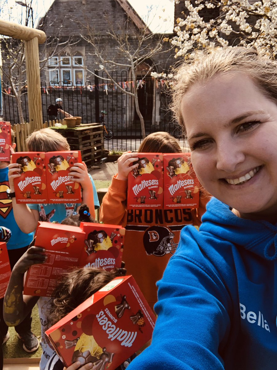 AshtonGateOSC's tweet photo. Thank you @sainsburys Winterstoke Road Bristol for donating the Key Worker children that are in Holiday Club this week some Easter Eggs. These children are heroes just like their parents 💙 @BristolLive https://t.co/zAsCLVicuo